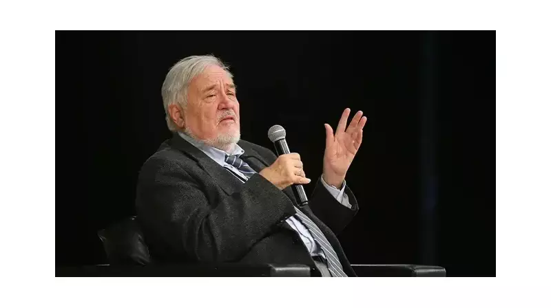 Ünlü Tarihçi İlber Ortaylı'nın Sağlık Durumuyla İlgili Endişe Verici İddialar: Kalp Krizi Geçirdiği Söyleniyor!