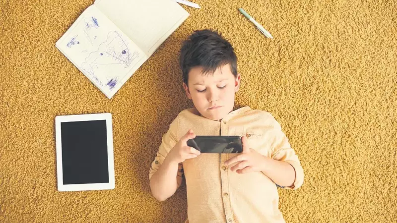 Çocukların Dili Artık Emojiler: Görsel ve Duygusal Yalnızlık Çağı