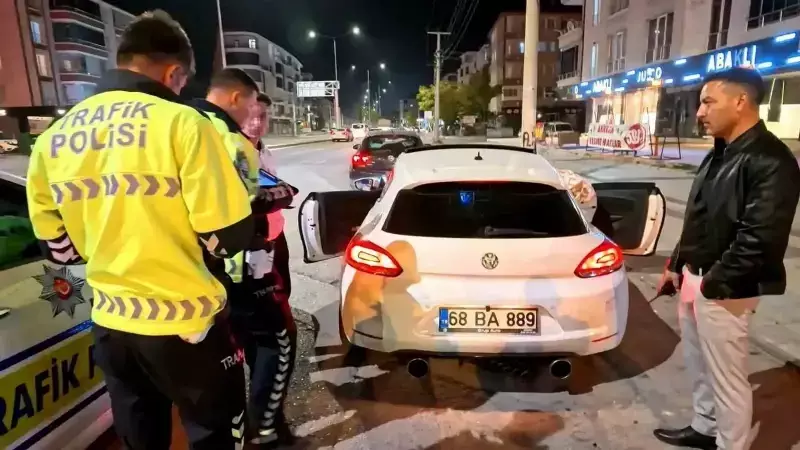 Şok Eden Ceza! Aşırı Egzoz ve Cam Filmi Sürücüye 11 Bin 434 Lira Fatura Çıkardı