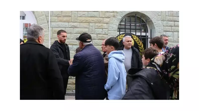 Orkun Kökçü'nün Kalbi Kırık: Sevilen Futbolcu Zor Günler Geçiriyor