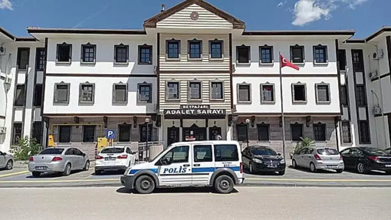 Patronunun Kasasını Boşaltan Kılıbık Çift! Altın ve Nakit Peşinde Yakayı Ele Verdiler