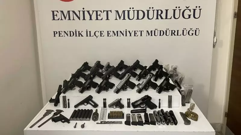 Pendik'te Kapsamlı Kaçak Silah Operasyonu: Çok Sayıda Mühimmat Ele Geçirildi!