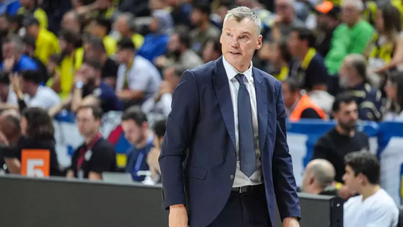 Sarunas Jasikevicius'tan Fenerbahçe'ye Kritik Açıklama: 'Kazanma Yolunu Arıyoruz'