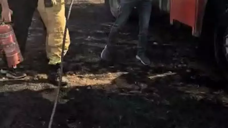 Siirt'te Anız Yangını: İtfaiye Aracı Alevlere Teslim Oldu!