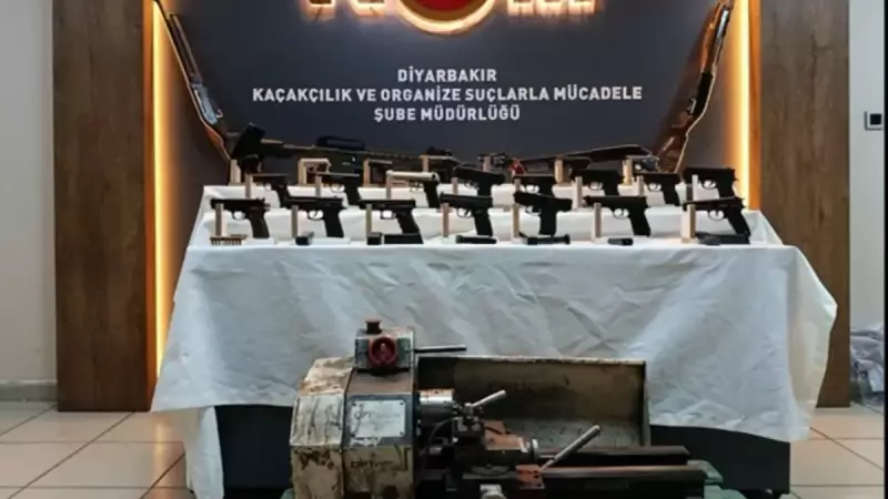 Silah Kaçakçılığına Büyük Darbe: 13 İlde Eş Zamanlı Operasyonla 79 Şüpheli Yakalandı!
