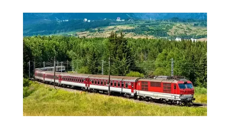Slovakya'da Korkunç Tren Faciası: 66 Yaralı, Acil Müdahale Sürüyor