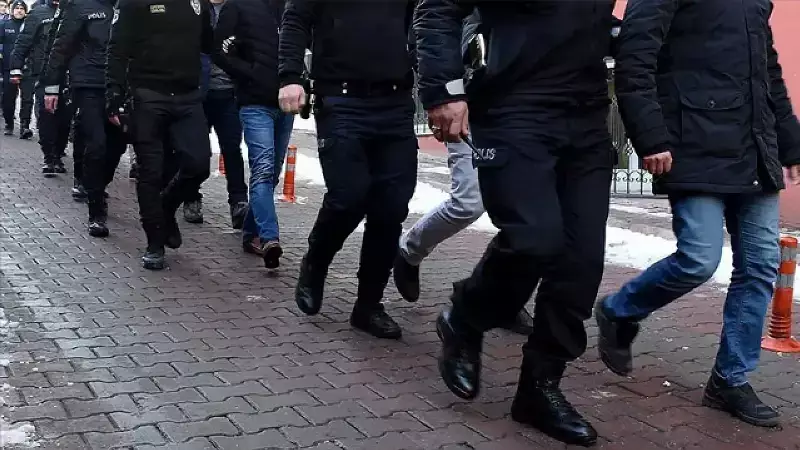 İstanbul Merkezli FETÖ Operasyonu: 11 İlde 22 Şüpheli Yakalandı!