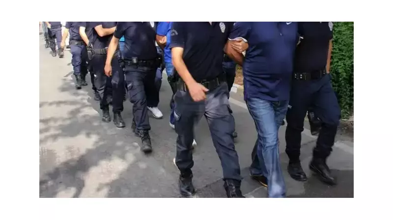 İstanbul'da Karanlık Operasyon: 52 Şüpheliye Tokat Gibi Tutuklama!