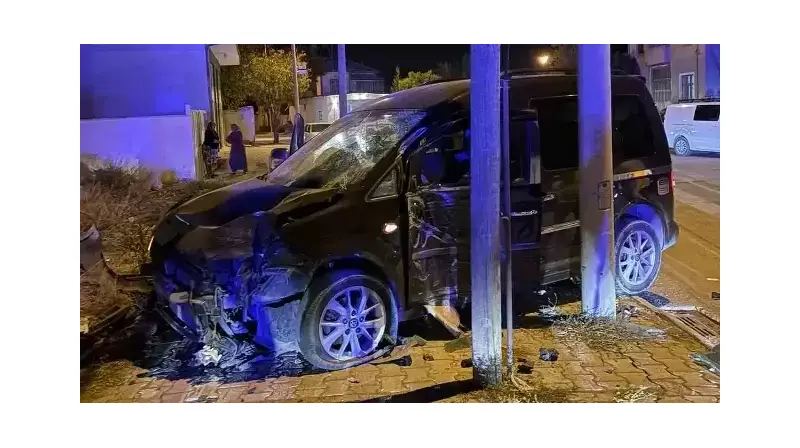 İstanbul'da Zincirleme Kaza: Motosiklet Yayaların Arasına Daldı, 5 Yaralı!