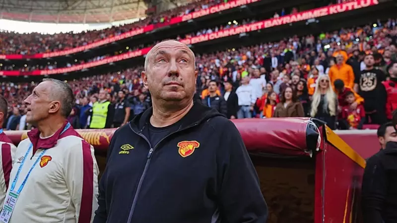 Stanimir Stoilov'un Kırmızı Kart Şoku: Maçın Seyri Tepetaklak Oldu!