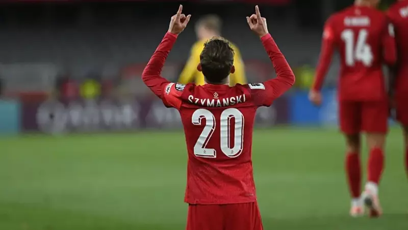 Szymanski'den Milli Takım'da Akıl Almaz Köşe Vuruşu! Polonya'ya İnanılmaz Gol