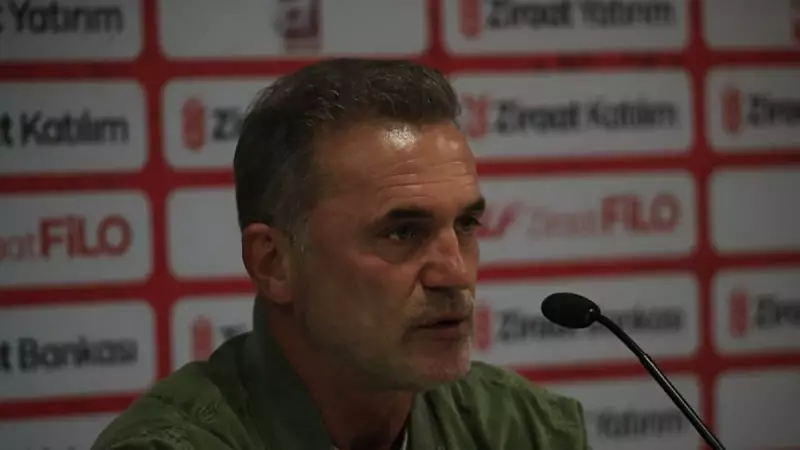 Tahsin Tam'dan Gençlere Büyük Fırsat! 29 Ekim'de Sahneyi Onlara Bıraktı