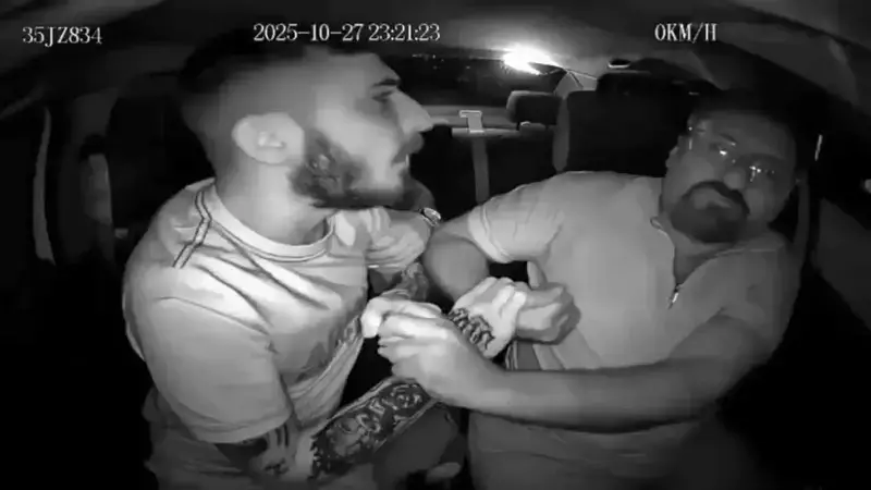 Taksi Şoförüne Yapılan Akıl Almaz Saldırı! Kamera Kaydı Kan Dondurdu