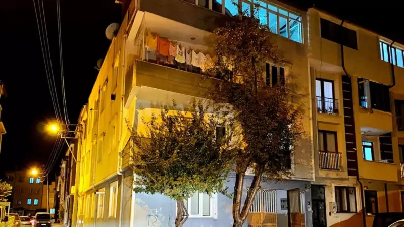 Terasında Çamaşır Toplarken Feci Düştü! Melisa'nın Hayat Mücadelesi Başladı