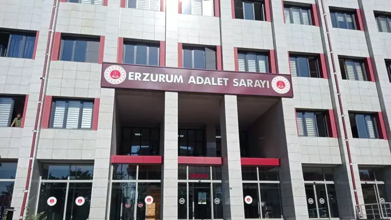 Teyzesinin 1 Milyon Liralık Altınlarını Çalan Yeğen ve Nişanlısı Jandarmaya Yakayı Ele Verdi!