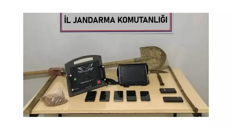 Tunceli'de Gece Yarısı Operasyonu: Tarihi Eser Kaçakçıları Suçüstü!