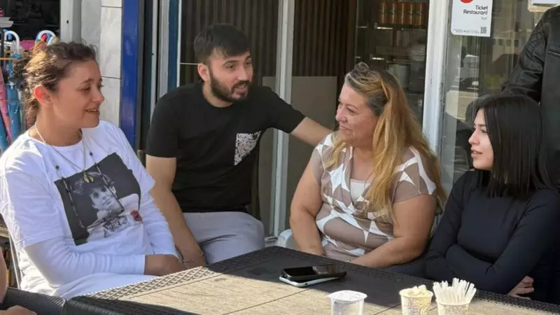 Yasemin Minguzzi'den Hakan Çakır'ın Ailesine Duygu Dolu Ziyaret: Acıyı Paylaşmanın İnsan Hali