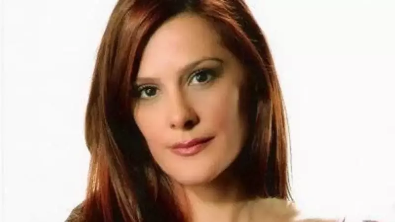 Zamana Direnen İki Güzel: Ayça Mutlugil ve Gülşen Bubikoğlu'dan Etkileyici Pozlar