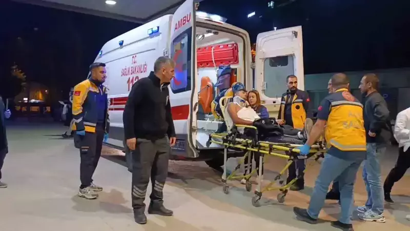 İzmir'de Feci Motosiklet Kazası: 6 Yaralı, Sokaklar Kana Bulandı!