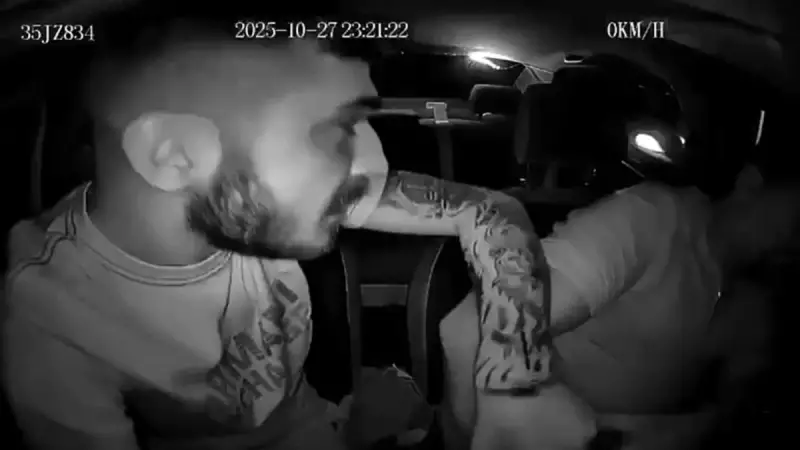 İzmir'de Trajedi: Taksi Şoförüne Yolcularından Bıçaklı Saldırı! Bir Kişi Tutuklandı