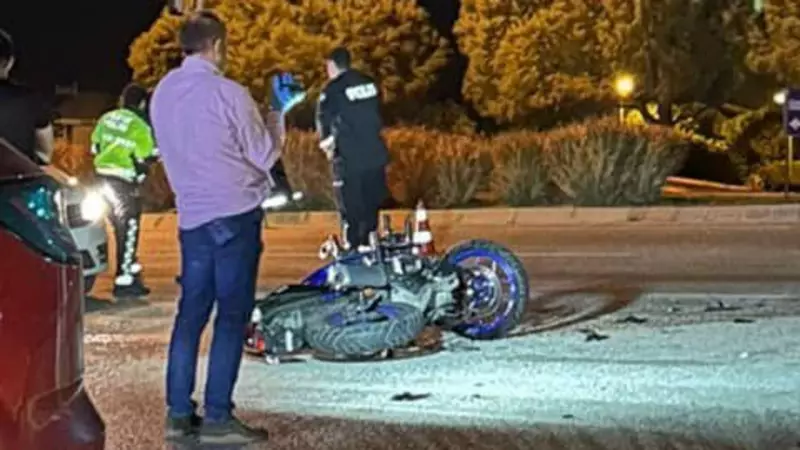 İzmir'de Trajik Kaza: Otomobil ile Motosiklet Çarpıştı - 1 Ölü, 1 Yaralı