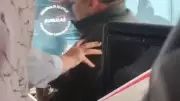 Bursa'da Otobüs İçinde Yolcu ve Şoför Yumruk Yumruğa! Kameralara Takılan Kavga Herkesi Şoke Etti