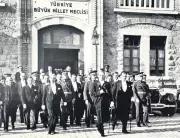 Cumhuriyet ve Demokrasi: Türkiye'nin İki Temel Taşı Nasıl İç İçe Geçti?