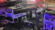 İstanbul'da Park Halindeki Otobüs Alev Alev Yandı! İşte Son Dakika Gelişmeleri
