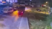 İzmir'de Korkunç Anlar: Freni Boşalan Kamyon Duvarları Yıkarak Eve Girdi!