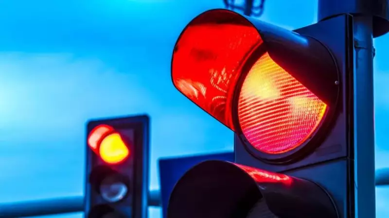 2026'da Kırmızı Işık Cezası 2.719 TL'ye Çıkıyor: Tüm Zamlar Açıklandı