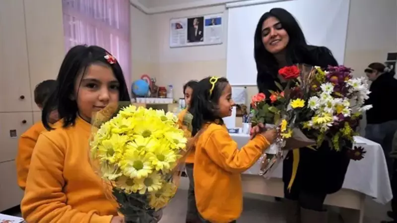 24 Kasım Öğretmenler Günü Resmi Tatil Mi? 2025 Detayları