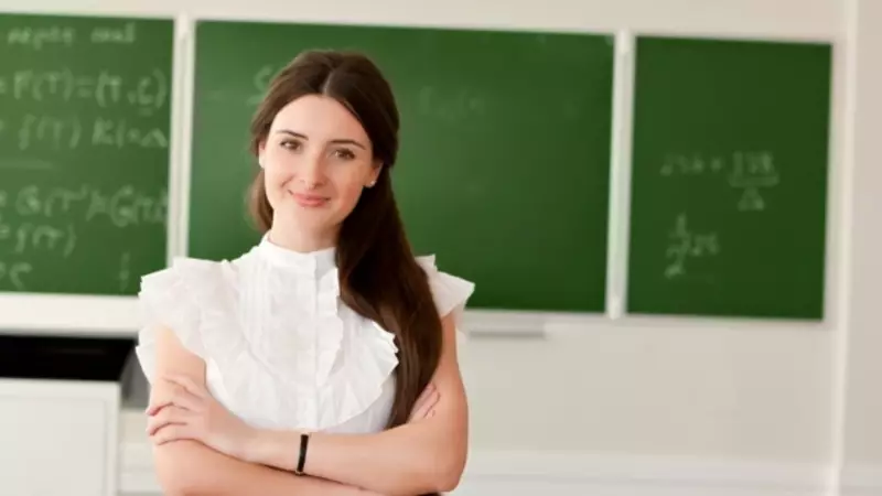 24 Kasım Öğretmenler Günü'nde Okul Var Mı? MEB Açıkladı!