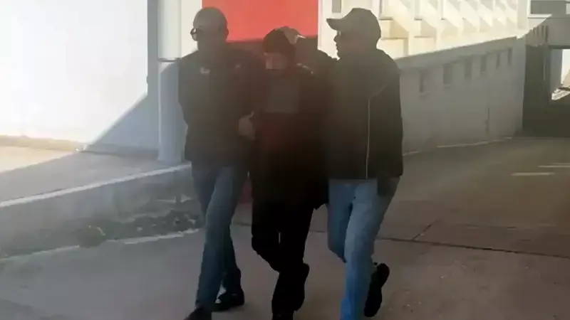 Adana'da FETÖ Operasyonu: 6 Yıl Hapsi Bulan İhraç Öğretmen Yakalandı