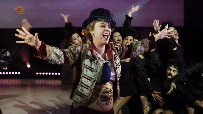 Afife Tiyatro Ödülleri Sahnesi 17-18 Kasım'da Işıl Işıl Yanacak!