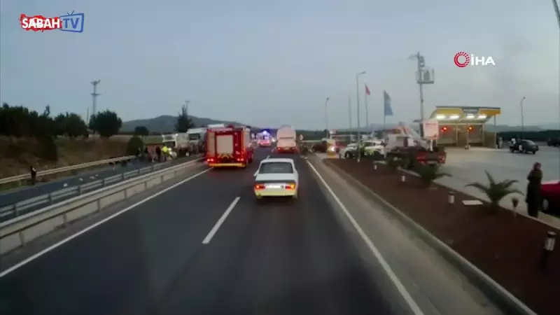 Akhisar'da Zincirleme Kaza: 1 Kişi Hayatını Kaybetti, 8 Yaralı