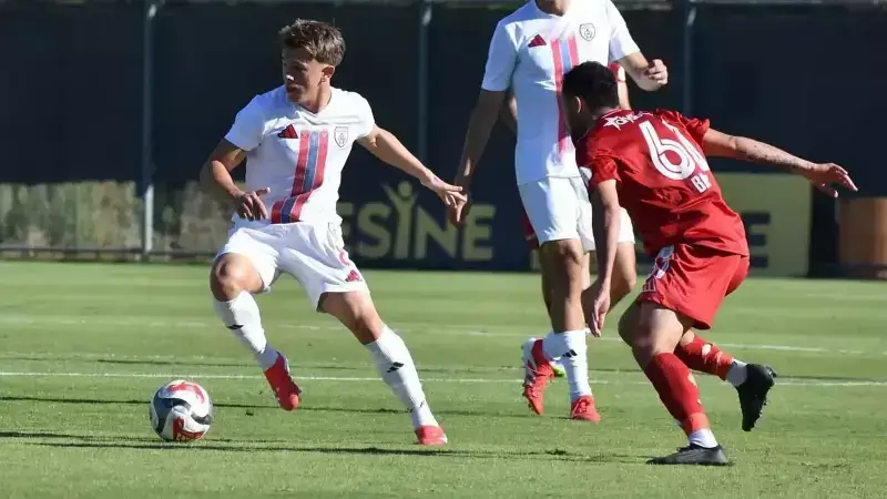 Altınordu, Karaman FK'yı Devirmek İçin Sahaya Çıkıyor! TFF 2. Lig'de Kritik Mücadele