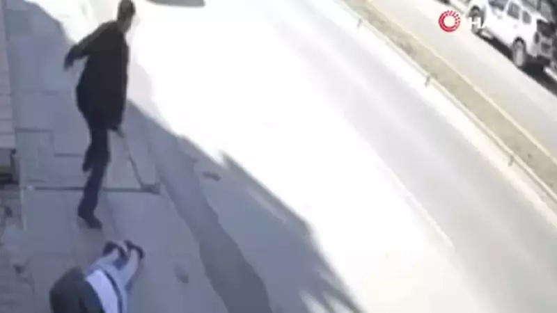 Ankara'da Sokak Ortasında Dehşet! Kameralara Yansıyan Husumet Cinayeti Tüyleri Ürpertiyor