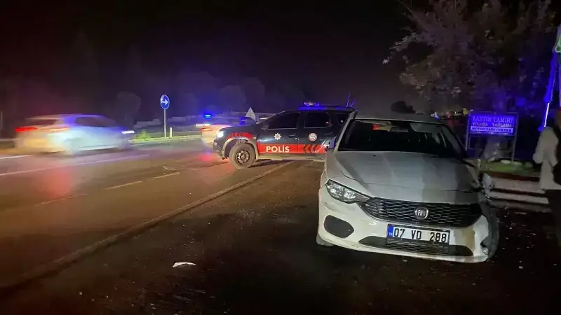 Antalya'da Trafik Kazası: 1 Ölü, 1 Yaralı