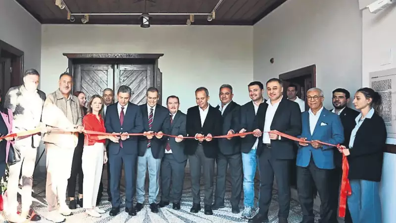 Antalya'da Türkiye'nin İlk Mikro Minyatür Müzesi Açıldı