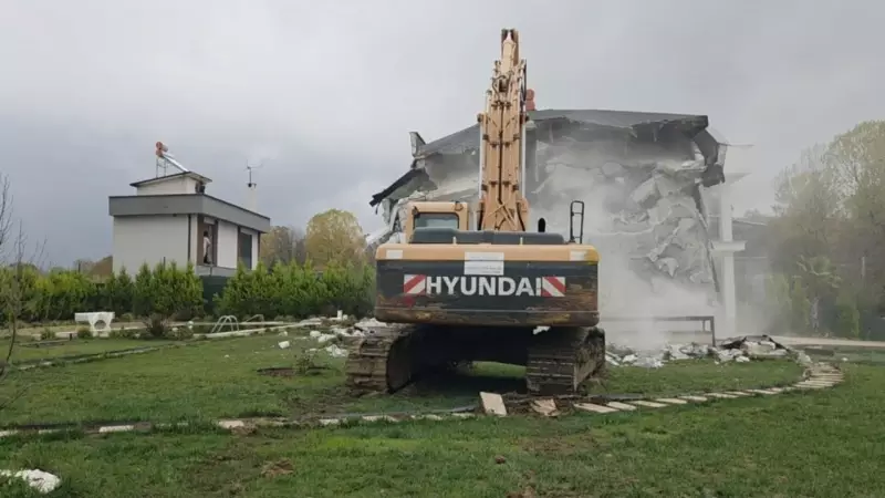 Çatalca'da Dehşet Villası Yıkıldı: Katil Zanlısı 7 Aydır Aranıyor
