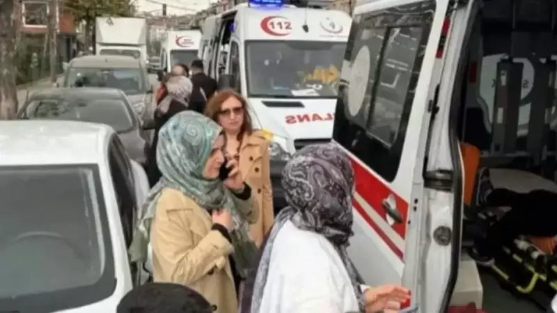 Bağcılar'da Parkta Elektrik Kaçağı: 4 Çocuk Yaralandı