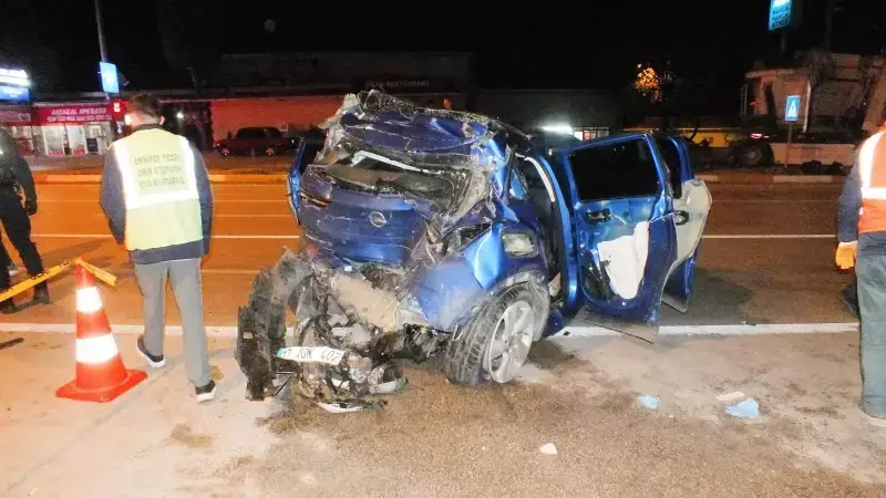 Bandırma'da TIR Kazası: 1 Ölü, 3 Yaralı