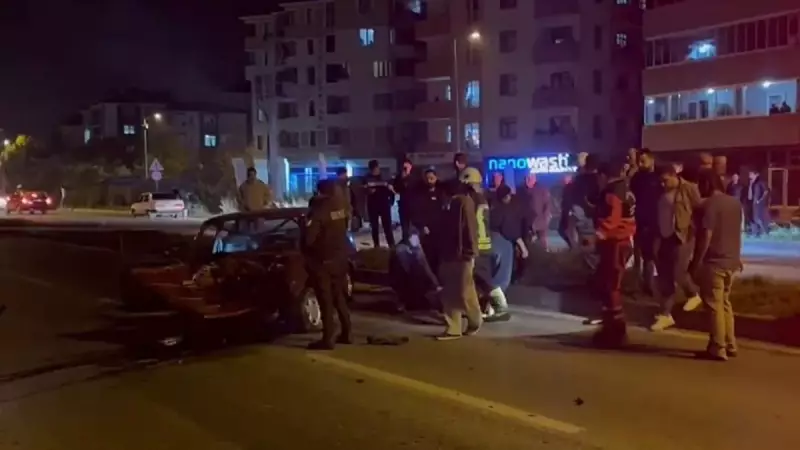 Bartın'da Otomobil Elektrik Direğine Çarptı: 1 Yaralı