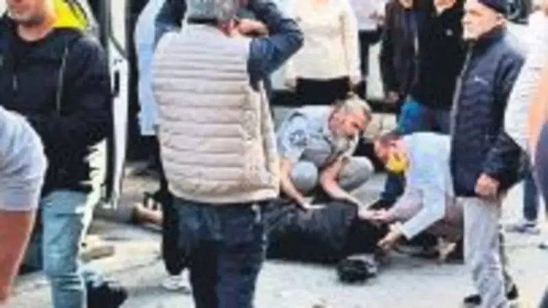 Bayrampaşa'da Acı Kayıp: 61 Yaşındaki Kadın Eşinin Minibüsü Altında Can Verdi