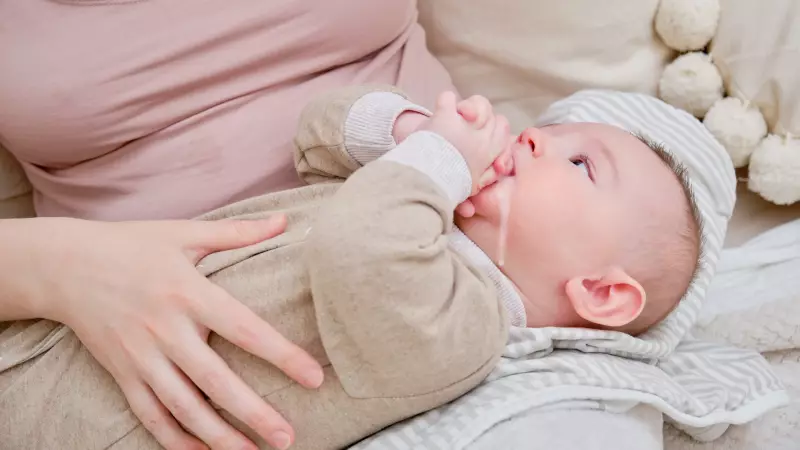 Bebeklerde Reflü Belirtileri ve Tedavi Yöntemleri