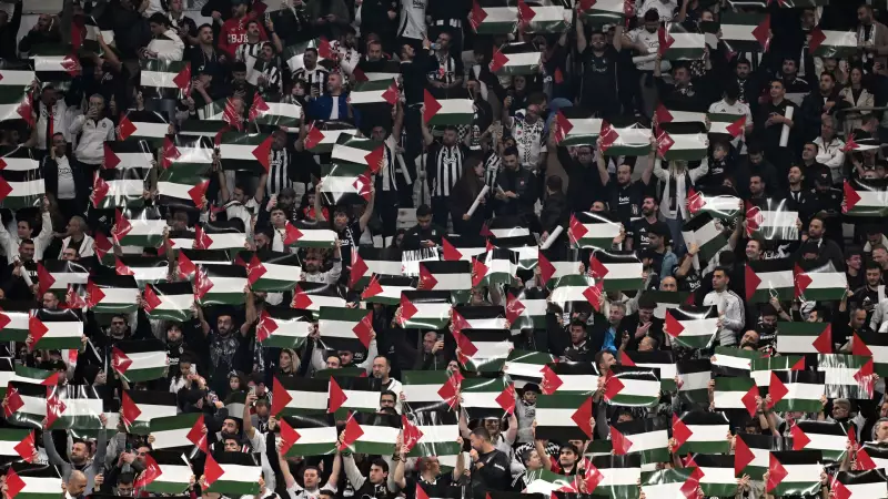 Beşiktaş'tan Yürekleri Isıtan Hamle! Filistin İçin Sahaya Özel Mesaj