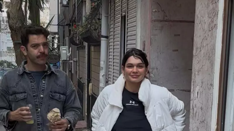 Beste Kökdemir ve Eşi Nişantaşı'nda Görüntülendi: Anne Olmaya 1 Ay Kaldı