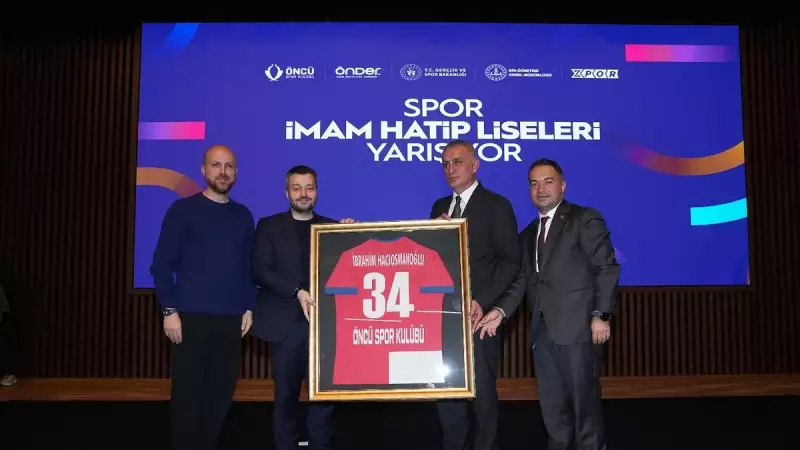 Bilal Erdoğan ve Hacıosmanoğlu Spor İmam Hatip Liseleri'nde Gençlerle Buluştu
