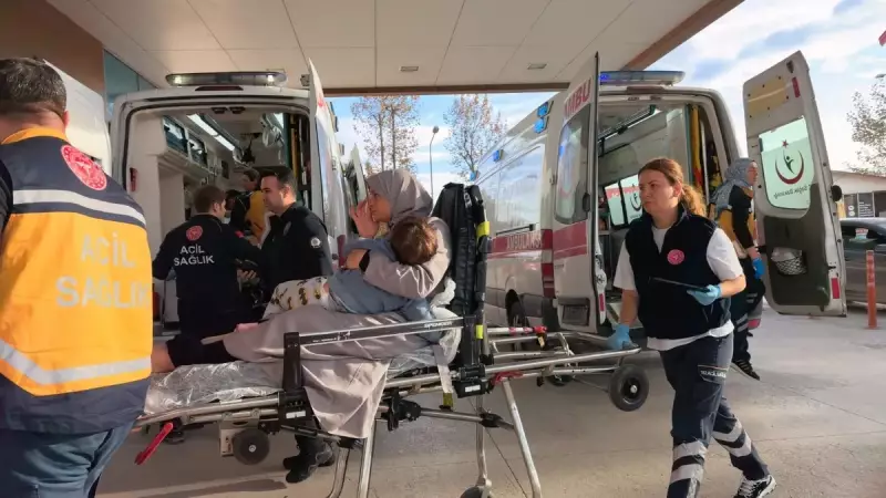 Bursa'da 2 Yaşındaki Çocuk 3. Kattan Düştü: Yaralı