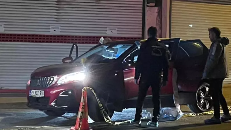 Büyükçekmece'de 3 Kişiyi Öldüren Zanlının Peşinde Polis